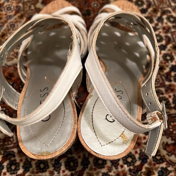 Guess Wedge - Picture 6 of 7